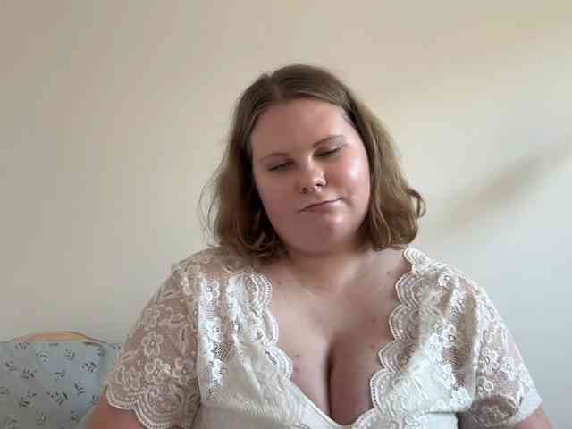 BriannaDoll webcam