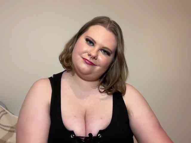 BriannaDoll webcam