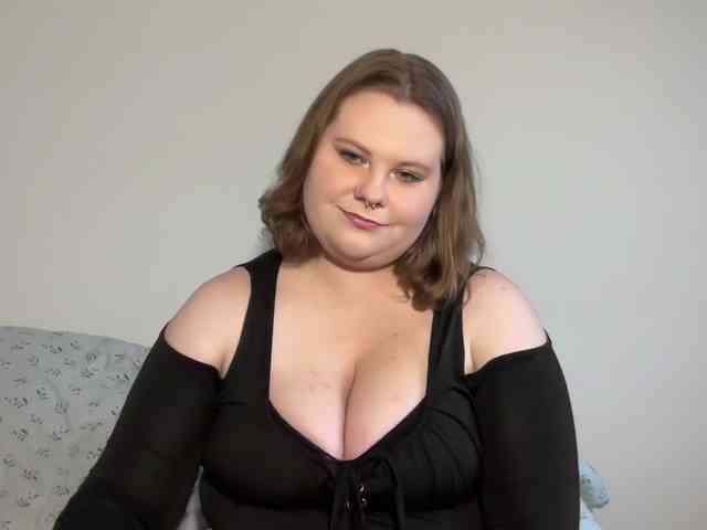 BriannaDoll webcam