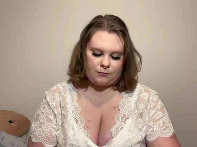 BriannaDoll webcam