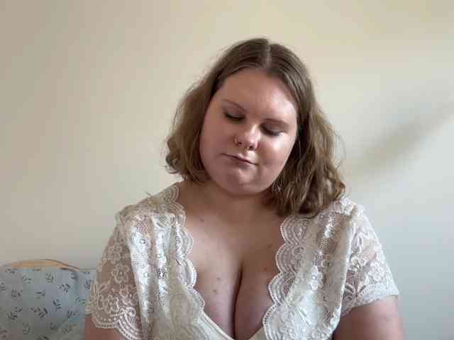 BriannaDoll webcam