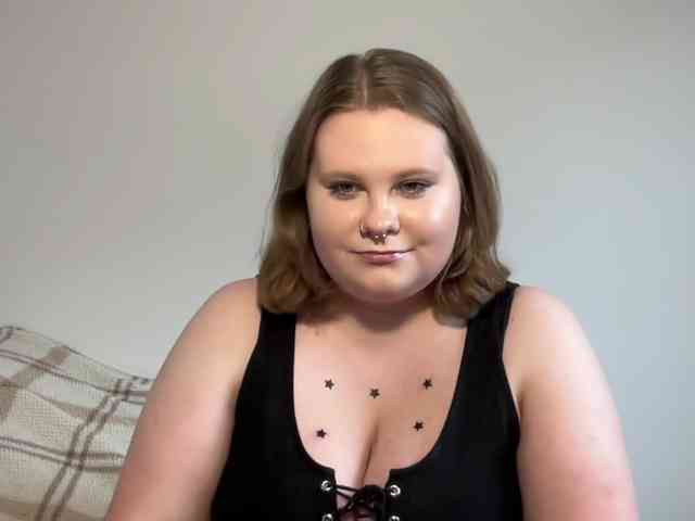 BriannaDoll webcam