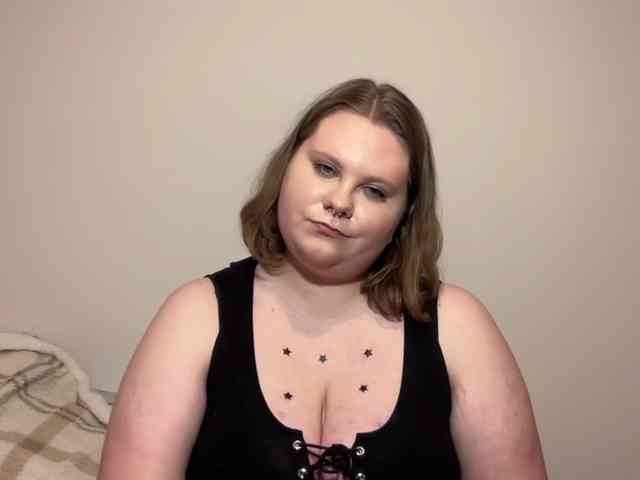 BriannaDoll webcam
