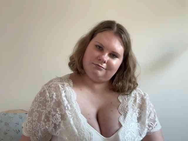 BriannaDoll webcam