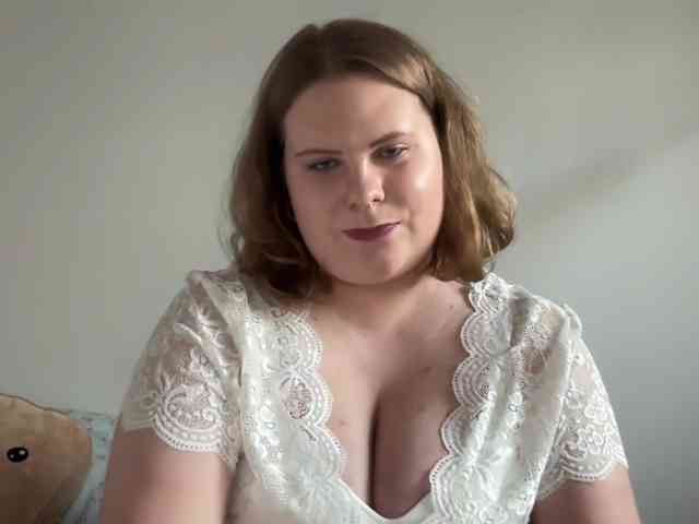 BriannaDoll webcam