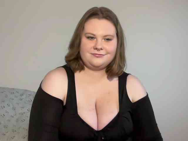 BriannaDoll webcam
