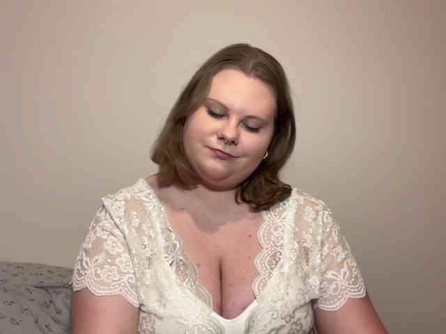 BriannaDoll webcam