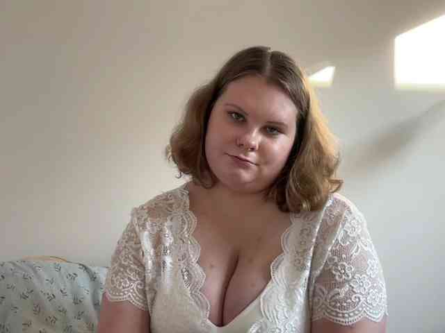 BriannaDoll webcam