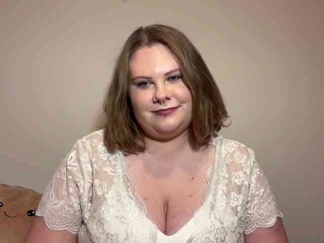BriannaDoll webcam