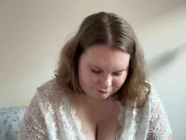 BriannaDoll webcam