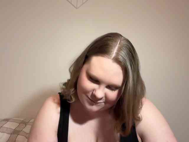 BriannaDoll's webcam live show