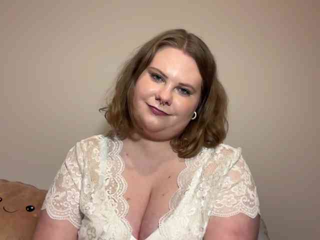 BriannaDoll webcam