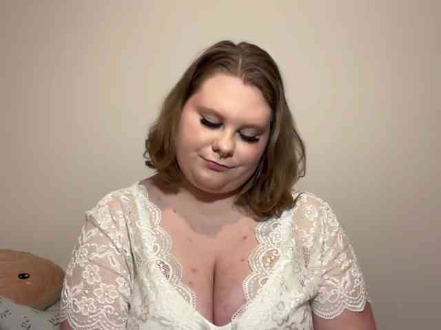 BriannaDoll webcam