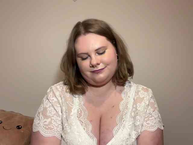BriannaDoll webcam