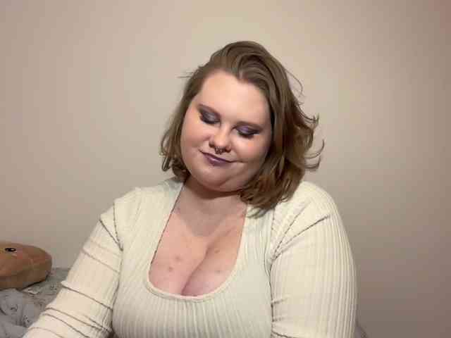 BriannaDoll webcam