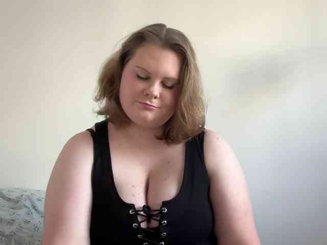 BriannaDoll webcam