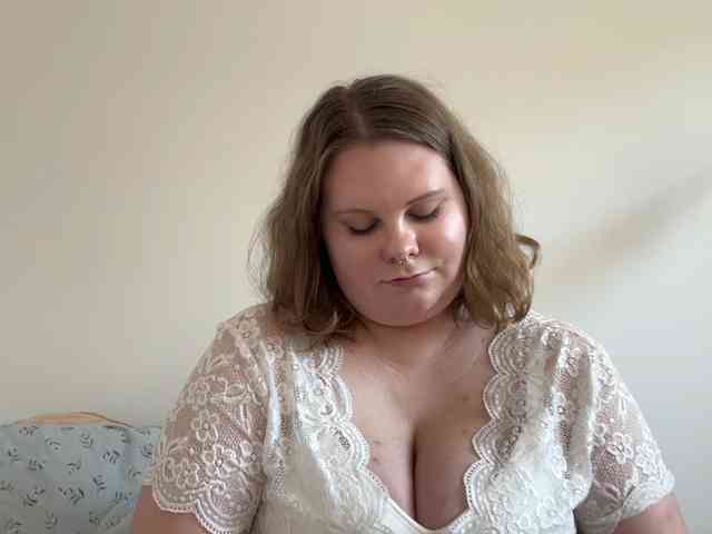 BriannaDoll webcam