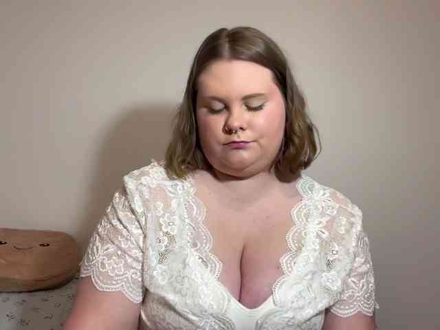 BriannaDoll webcam
