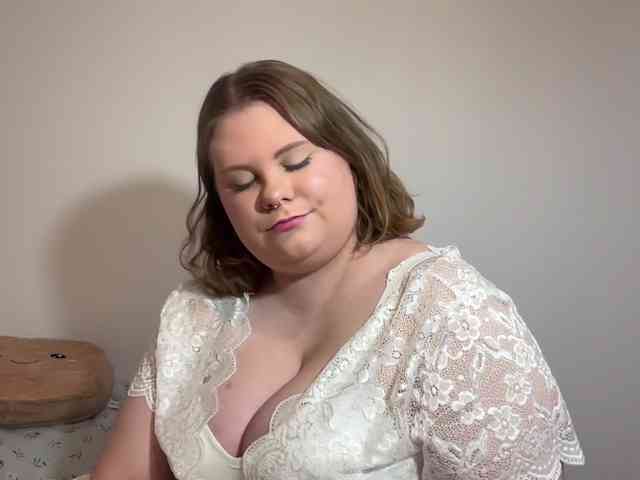 BriannaDoll webcam