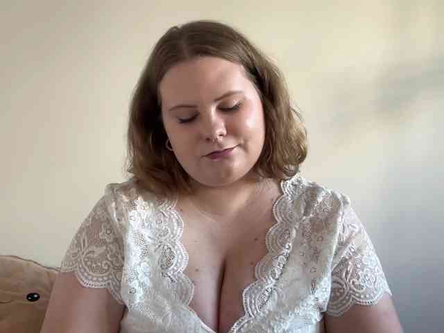BriannaDoll webcam