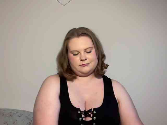 BriannaDoll webcam