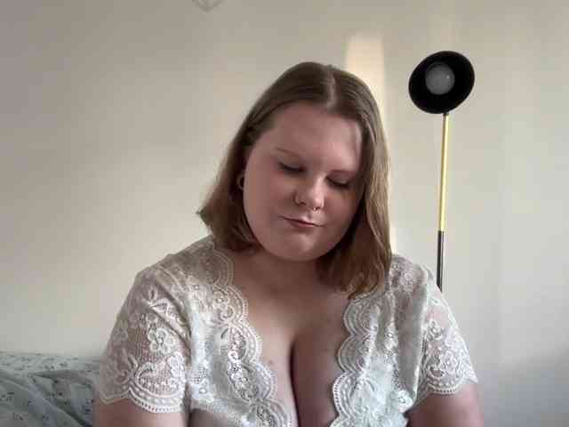 BriannaDoll webcam