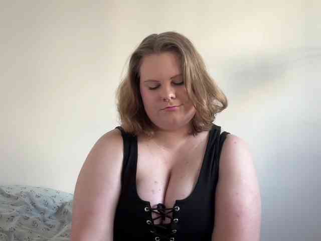 BriannaDoll webcam