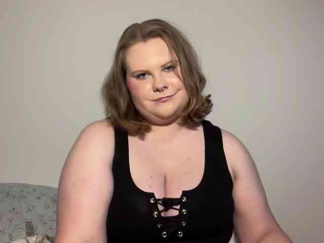 BriannaDoll webcam