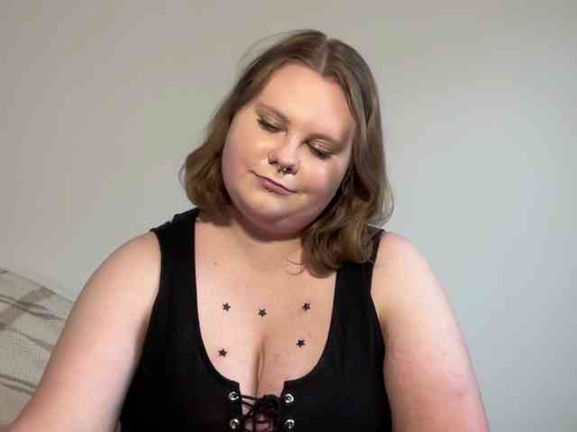 BriannaDoll webcam