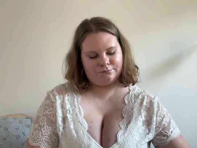 BriannaDoll webcam