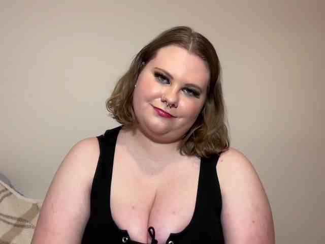 BriannaDoll webcam