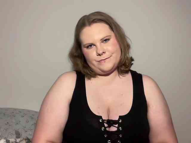 BriannaDoll webcam