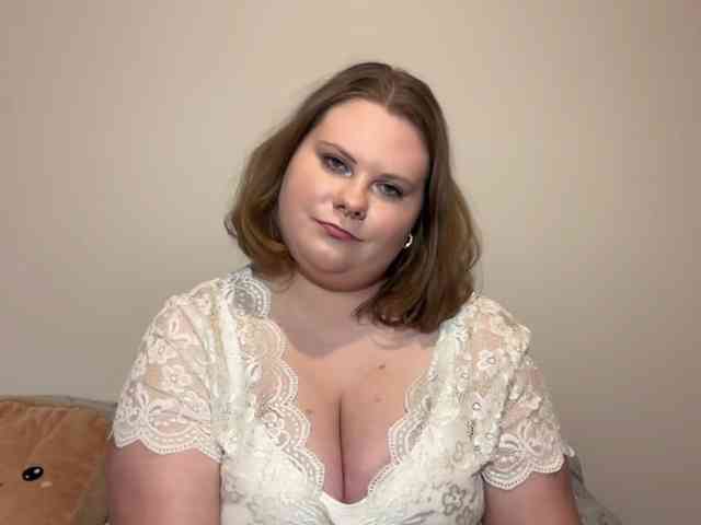 BriannaDoll webcam