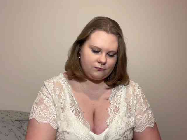 BriannaDoll webcam