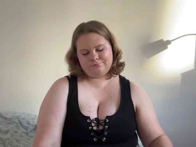 BriannaDoll webcam