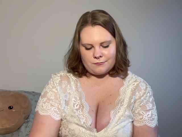BriannaDoll webcam