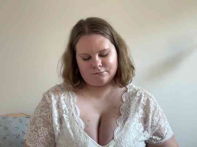BriannaDoll webcam