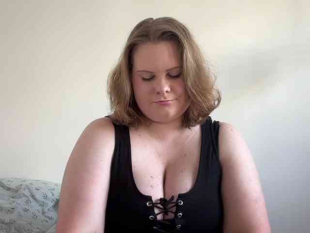 BriannaDoll webcam