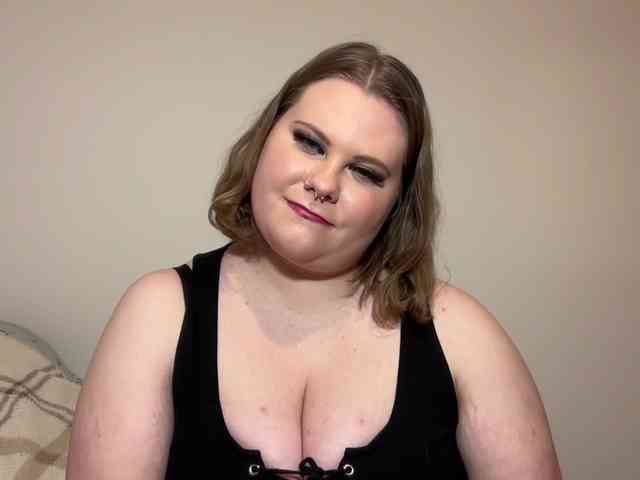 BriannaDoll webcam