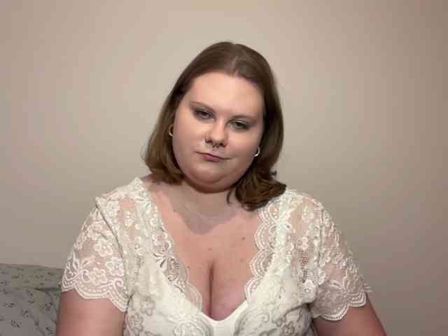 BriannaDoll webcam