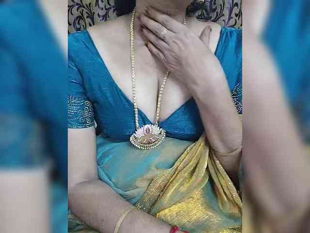 Jivitha Live Webcam on BongaCams