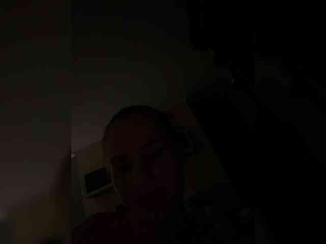 Angelina-8 webcam