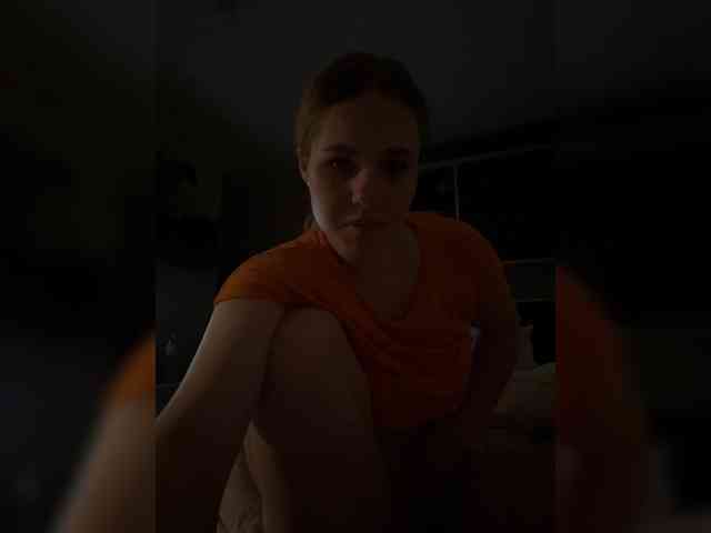 Angelina-8 webcam