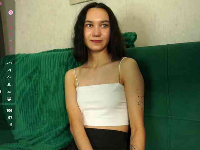MollyHub69 webcam