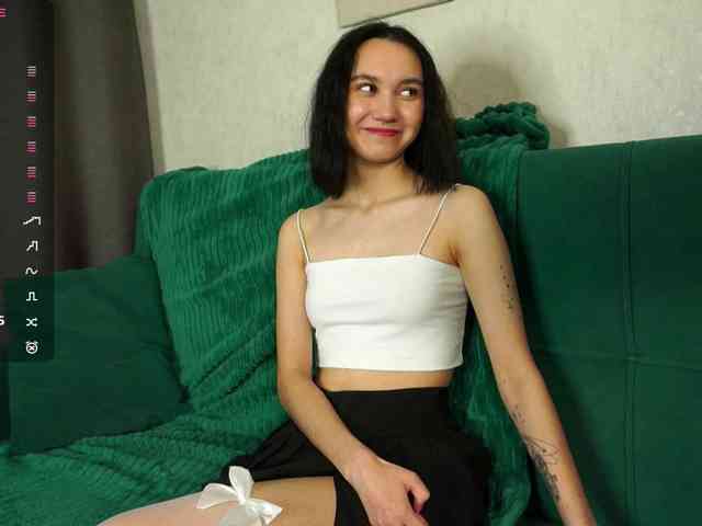 MollyHub69 webcam