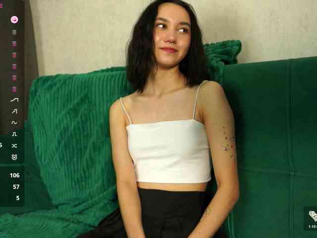 MollyHub69 webcam