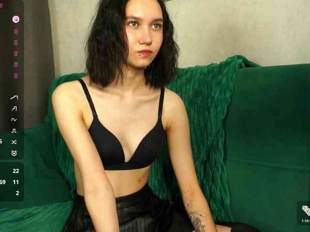 MollyHub69 webcam