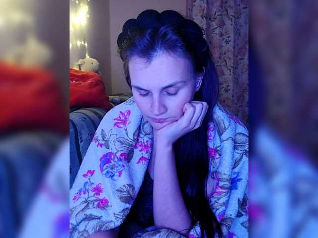 LisaLovHoney's BongaCams show and profile