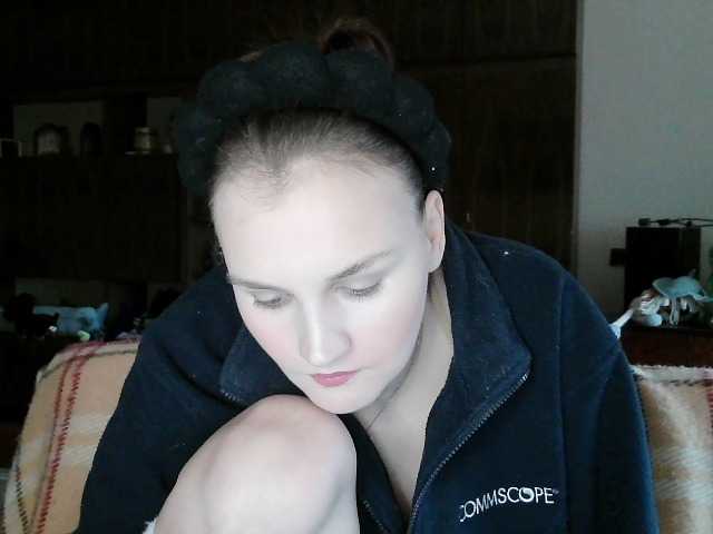 LisaLovHoney's BongaCams show and profile