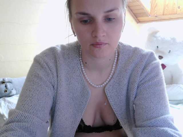 LisaLovHoney's BongaCams show and profile